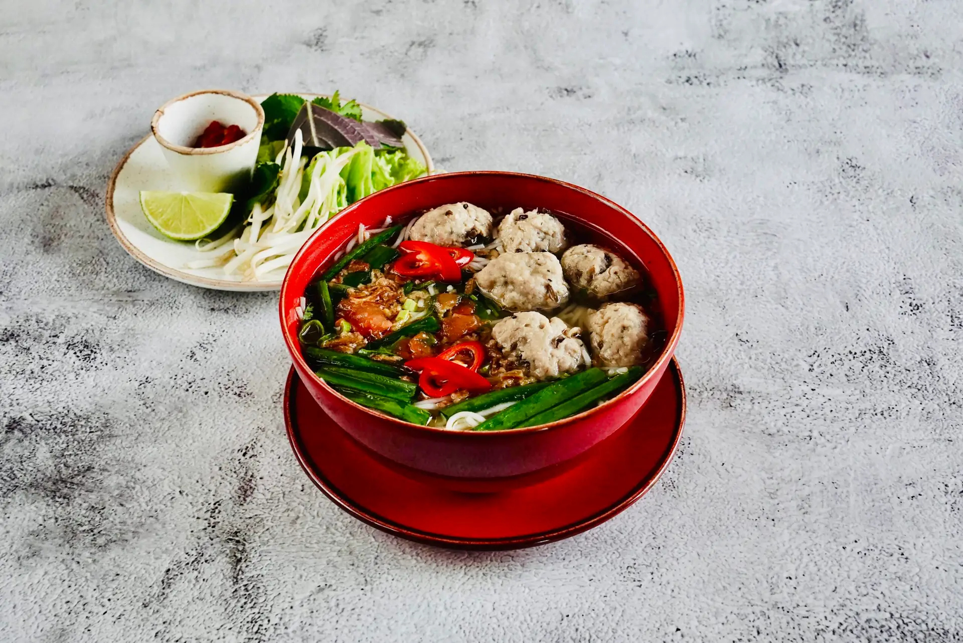 danie-3 Obraz przedstawiający zupę dostępną w restauracji Saigon House